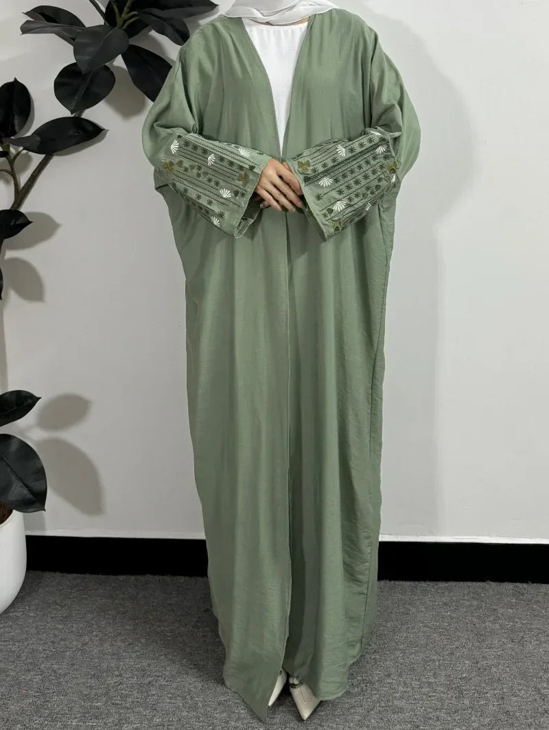 Abaya Tasnime 